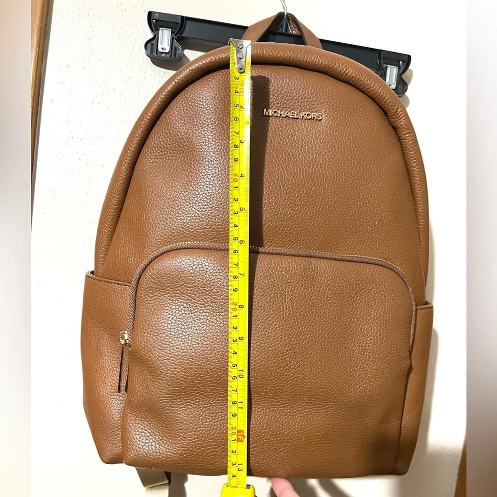 🆕🌺MICHAEL KORS Backpack🌺 - Picture 2 of 16